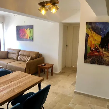 Apartament Amazing 2 Bedroom Penthouse!