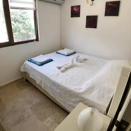 Amazing 2 Bedroom Penthouse! *