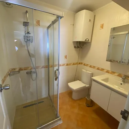 Amazing 2 Bedroom Penthouse! *